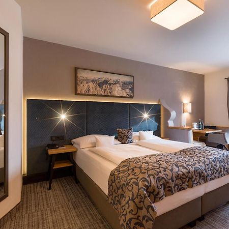 Hotel & Spa Sonne 4 Sterne Superior Kirchberg in Tirol Bagian luar foto