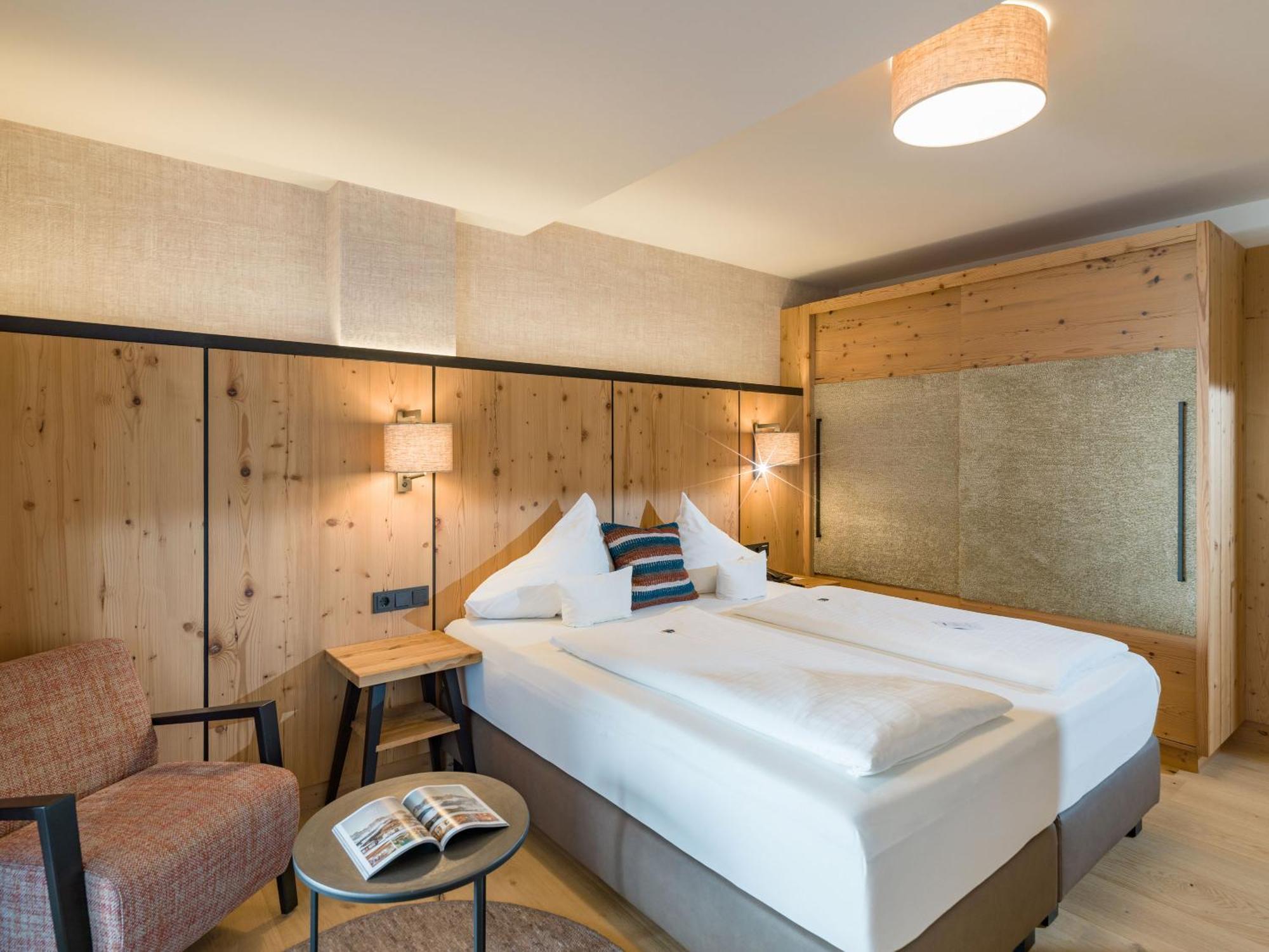 Hotel & Spa Sonne 4 Sterne Superior Kirchberg in Tirol Bagian luar foto